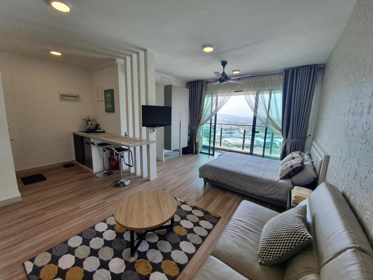 Mhb 30 Sulte Evo Soho Bandar Baru Bangi Free Netflix And Wifi Apartment Exterior photo